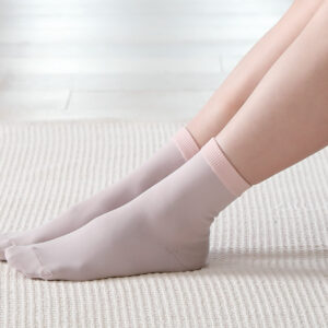 Socks ถุงเท้าแบบบาง รุ่น BL0201